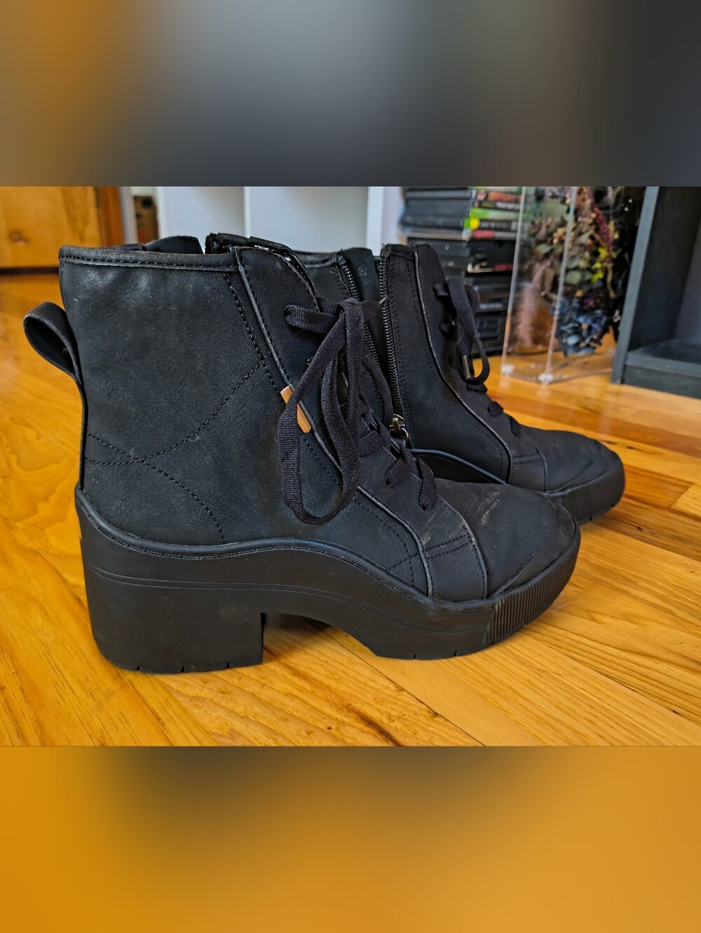 Dr. Scholl's Time Off Up Black Platform Lace-Up Ankle Boots